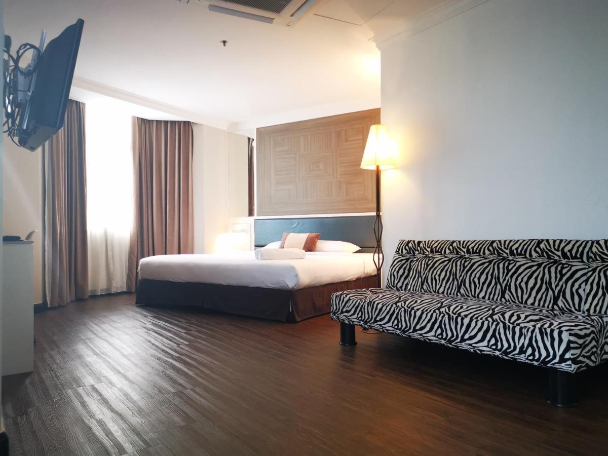 Regalodge & Hotel 3*