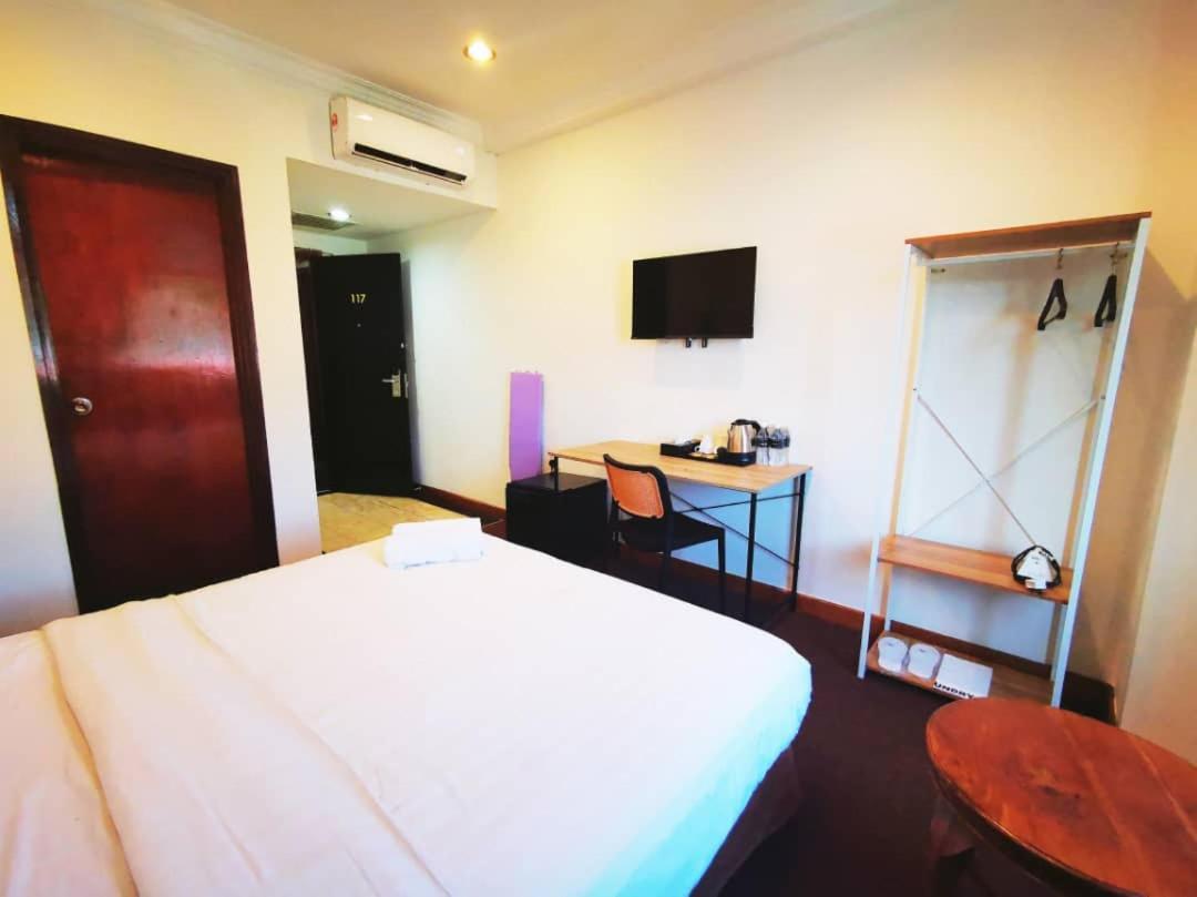 Hotel Regalodge & 3*