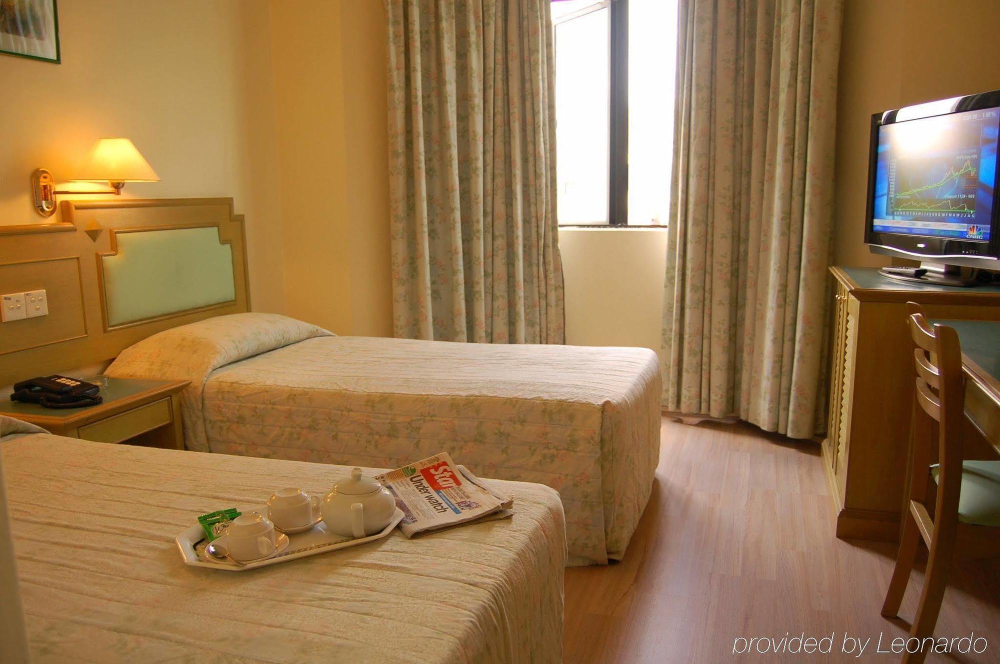 Regalodge & Hotel